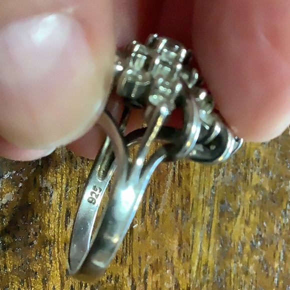 Vintage CZ Ring, Marked 925. Size 7.5 - Picture 12 of 12